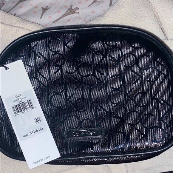 Calvin Klein Black Leather Crossbody Bag with Logo Detail - Picture 5 of 6